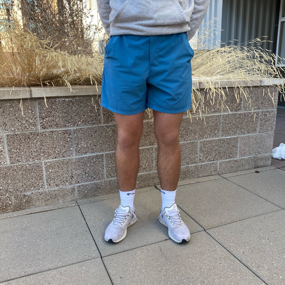 Lululemon Pace Breaker Shorts 7” Liner-less